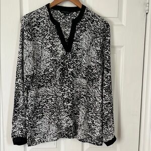 Kenneth Cole large size Black and White Long Sleeve Blouse